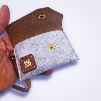 Porte - monnaie bi - matière avec dragonne – cuir & feutre - MOUN CREATION Artisan maroquinier