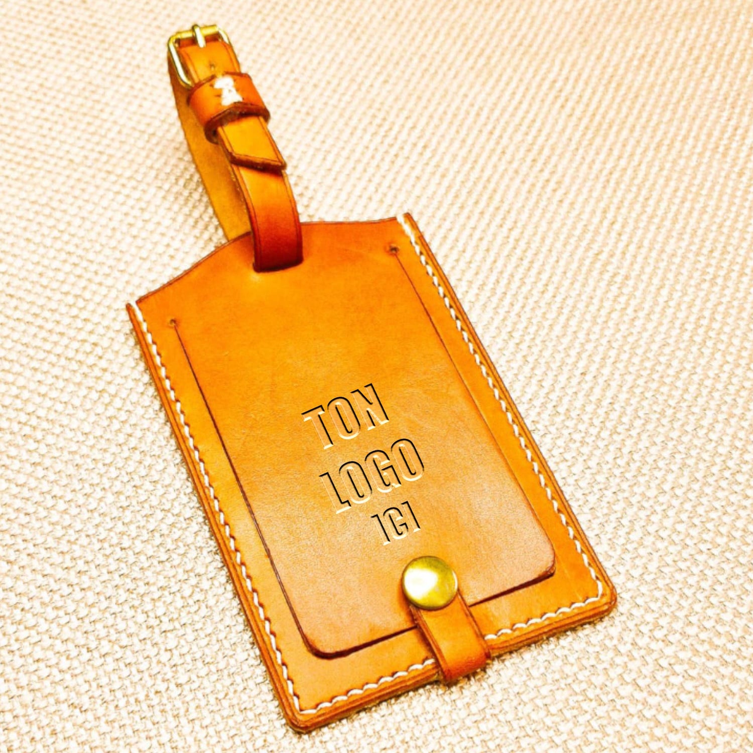 Ton logo ici . Porte-étiquette bagage Cadeaux d’affaires personnalisés en cuir – logo marqué à chaud
