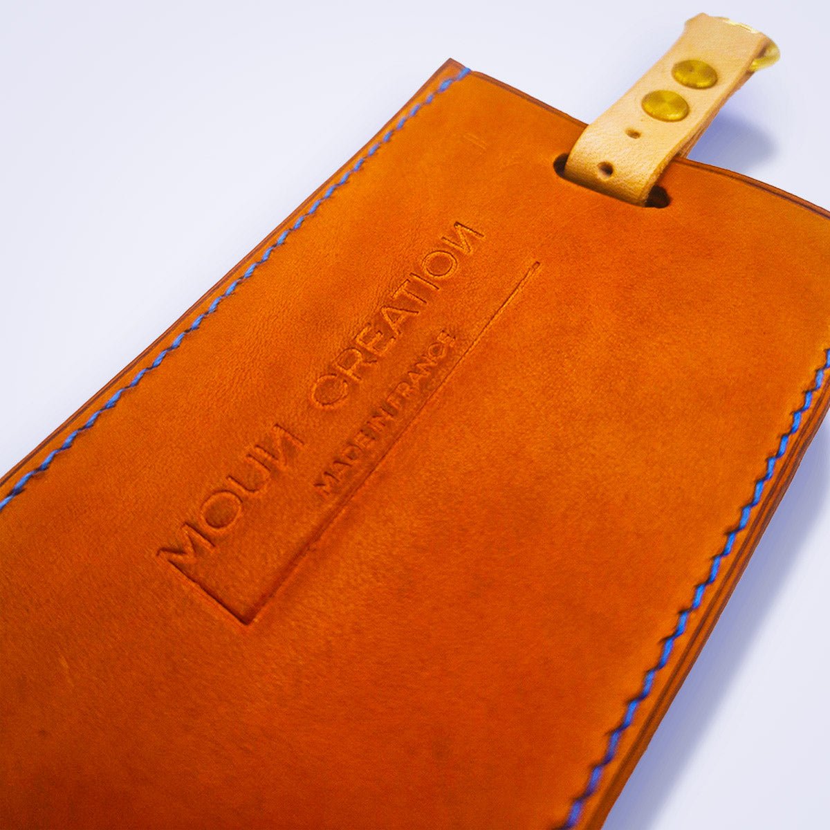 Porte - badge en cuir camel & bleu - MOUN CREATION Artisan maroquinier