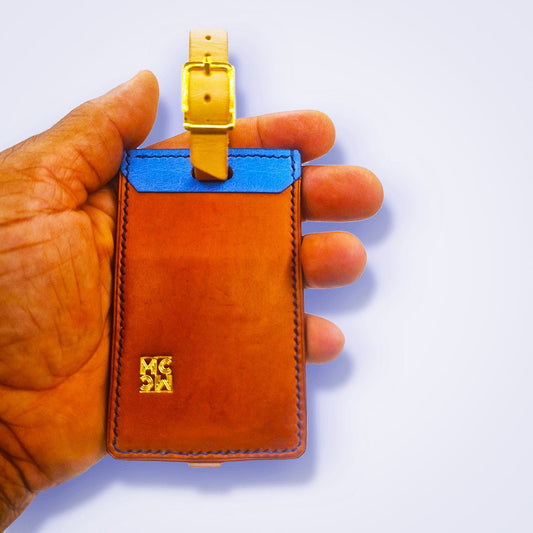 Porte - étiquette de bagage en cuir camel & bleu - MOUN CREATION Artisan maroquinier
